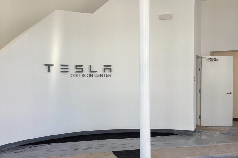 Tesla Collision Center – Aliso Viejo